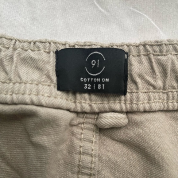 Cotton On Bermudas/Shorts. - Picture 3 of 5